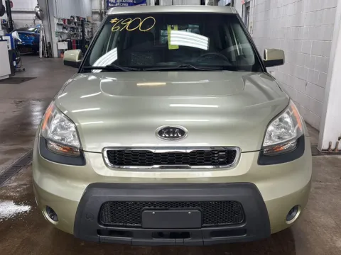 More photos of 2011 Kia Soul + at Wilmington Auto Center Chrysler Dodge Jeep RAM, OH