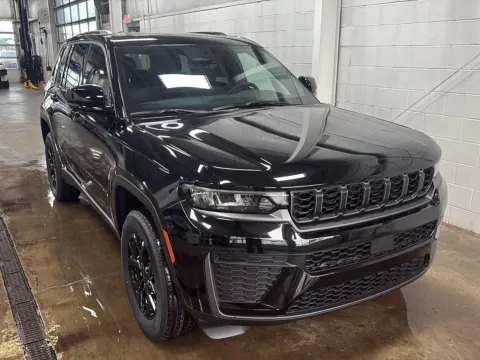 Photos of 2026 Jeep Grand Cherokee Laredo Altitude for sale in Wilmington, OH at Wilmington Auto Center Chrysler Dodge Jeep RAM