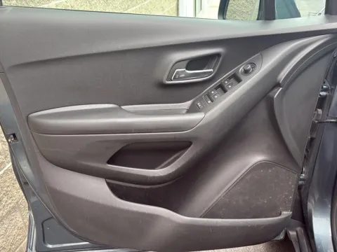 More photos of 2022 Chevrolet Trax LT at Wilmington Auto Center Chrysler Dodge Jeep RAM, OH