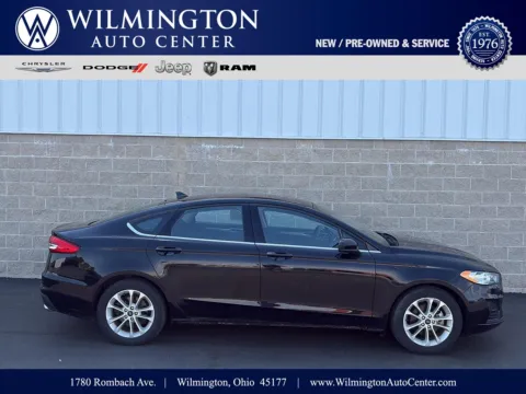 Black 2019 Ford Fusion SE for sale in Wilmington, OH