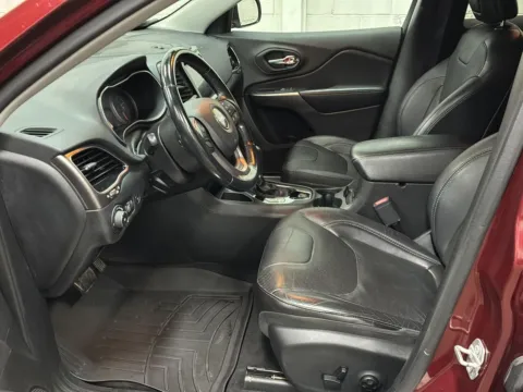 More photos of 2020 Jeep Cherokee Limited at Wilmington Auto Center Chrysler Dodge Jeep RAM, OH