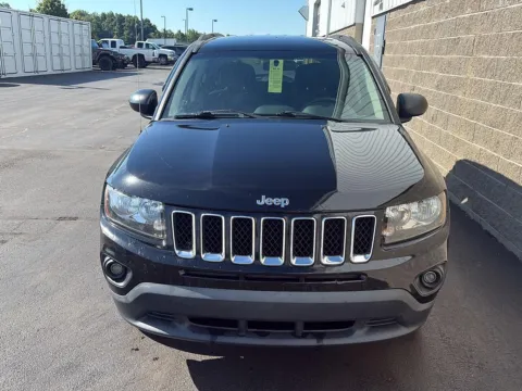 More photos of 2015 Jeep Compass Sport at Wilmington Auto Center Chrysler Dodge Jeep RAM, OH