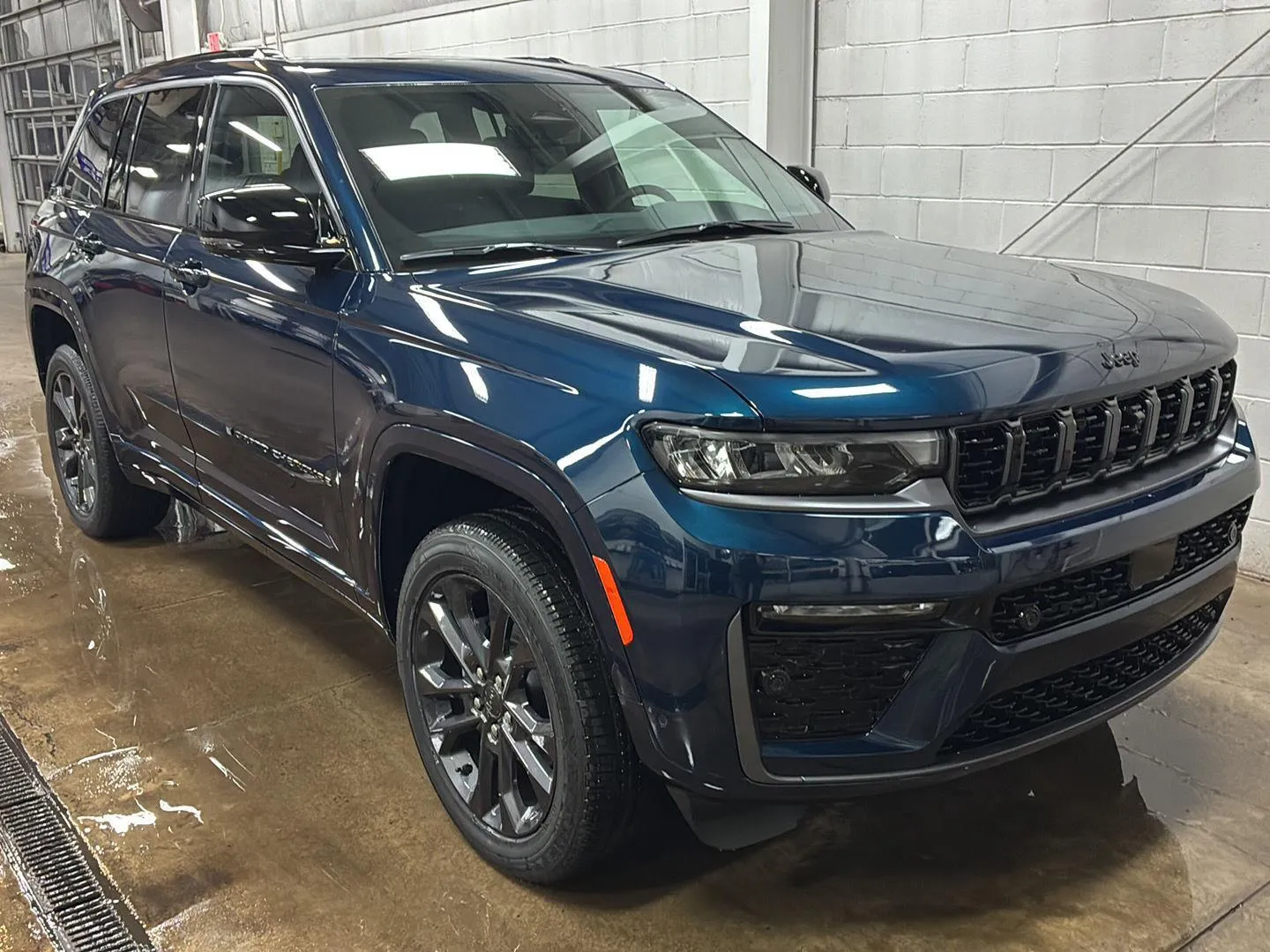 2026 Jeep Grand Cherokee Limited Reserve - Photo 3
