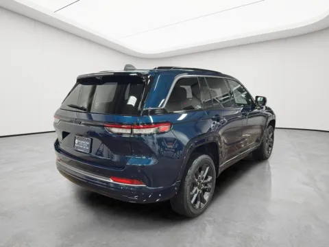 More photos of 2026 Jeep Grand Cherokee Limited at Wilmington Auto Center Chrysler Dodge Jeep RAM, OH