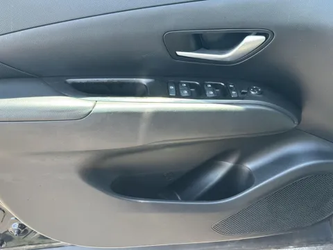 More photos of 2022 Hyundai Santa Cruz SEL Premium at Wilmington Auto Center Chrysler Dodge Jeep RAM, OH