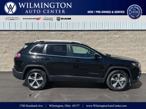 Black 2019 Jeep Cherokee Limited for sale in Wilmington, OH