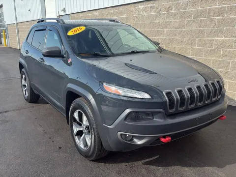 Another view of 2016 Jeep Cherokee Trailhawk for sale in Wilmington, OH at Wilmington Auto Center Chrysler Dodge Jeep RAM