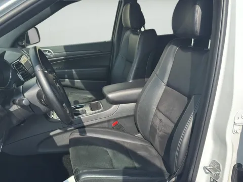 More photos of 2022 Jeep Grand Cherokee WK Laredo X at Wilmington Auto Center Chrysler Dodge Jeep RAM, OH