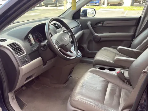 More photos of 2009 Honda CR-V EX-L at Wilmington Auto Center Chrysler Dodge Jeep RAM, OH