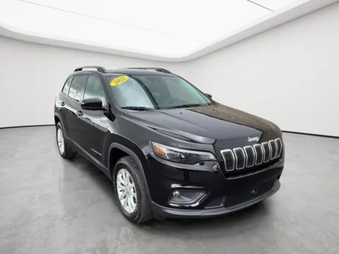 Photos of 2022 Jeep Cherokee Latitude Lux for sale in Wilmington, OH at Wilmington Auto Center Chrysler Dodge Jeep RAM