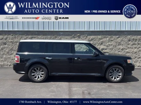 Black 2011 Ford Flex SEL for sale in Wilmington, OH