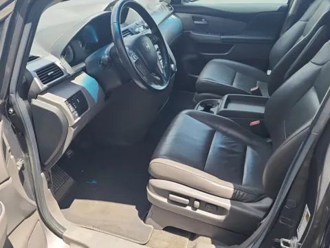 More photos of 2012 Honda Odyssey EX-L at Wilmington Auto Center Chrysler Dodge Jeep RAM, OH