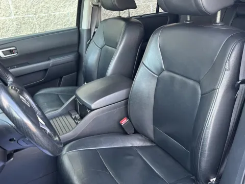More photos of 2013 Honda Pilot Touring at Wilmington Auto Center Chrysler Dodge Jeep RAM, OH