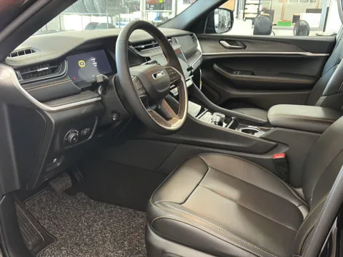 More photos of 2026 Jeep Grand Cherokee L 85th Anniversary Edition at Wilmington Auto Center Chrysler Dodge Jeep RAM, OH