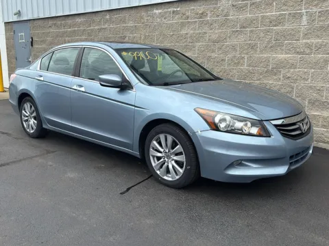 Photos of 2011 Honda Accord Sdn EX-L for sale in Wilmington, OH at Wilmington Auto Center Chrysler Dodge Jeep RAM