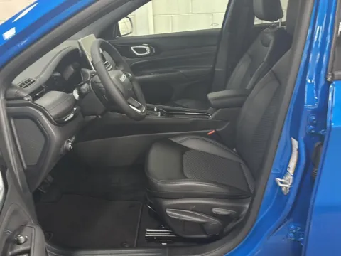 More photos of 2026 Jeep Compass Latitude Altitude at Wilmington Auto Center Chrysler Dodge Jeep RAM, OH