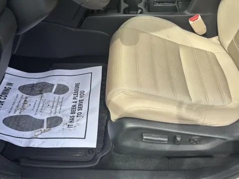 More photos of 2017 Honda CR-V EX at Wilmington Auto Center Chrysler Dodge Jeep RAM, OH