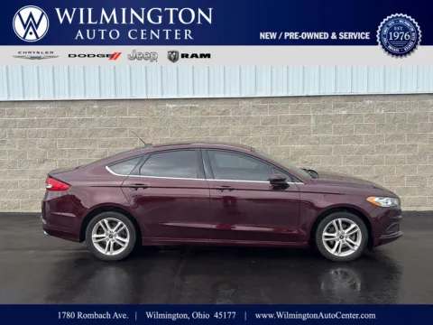 Red 2018 Ford Fusion SE for sale in Wilmington, OH