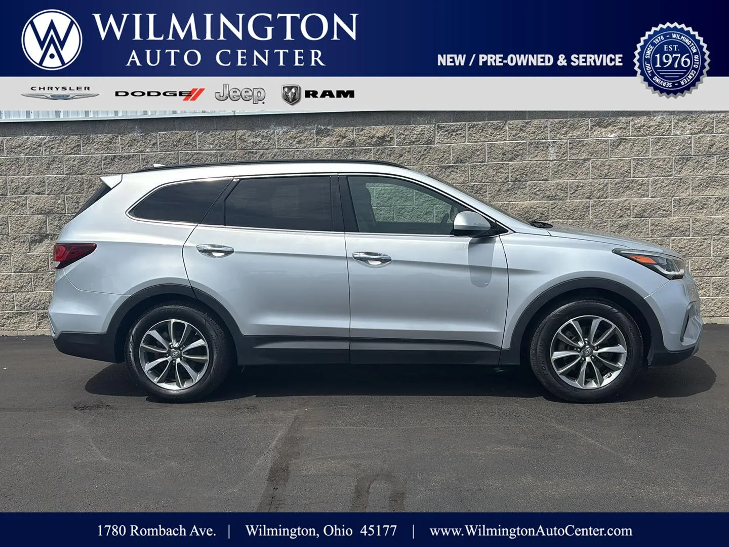 Silver 2018 Hyundai Santa Fe SE for sale in Wilmington, OH