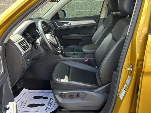 More photos of 2018 Volkswagen Atlas 3.6L V6 SE at Wilmington Auto Center Chrysler Dodge Jeep RAM, OH