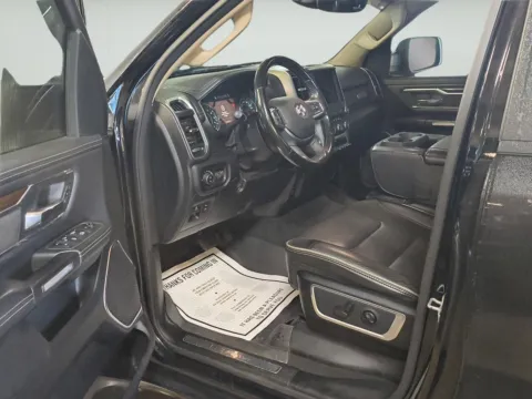 More photos of 2021 Ram 1500 Laramie at Wilmington Auto Center Chrysler Dodge Jeep RAM, OH