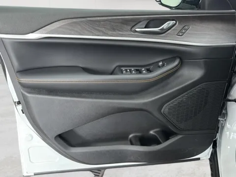 More photos of 2026 Jeep Grand Cherokee L 85th Anniversary Edition at Wilmington Auto Center Chrysler Dodge Jeep RAM, OH