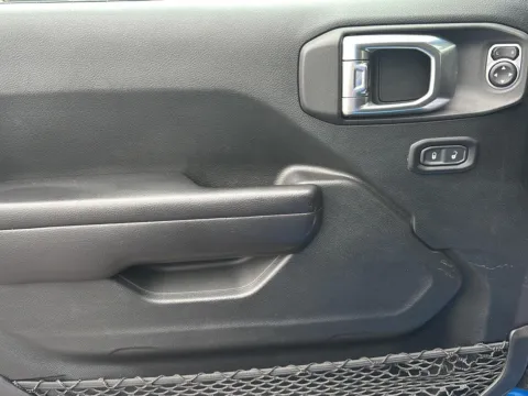 More photos of 2021 Jeep Gladiator Sport S at Wilmington Auto Center Chrysler Dodge Jeep RAM, OH