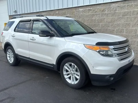 Photos of 2013 Ford Explorer XLT for sale in Wilmington, OH at Wilmington Auto Center Chrysler Dodge Jeep RAM
