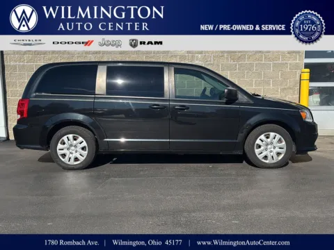 Black 2018 Dodge Grand Caravan SE for sale in Wilmington, OH