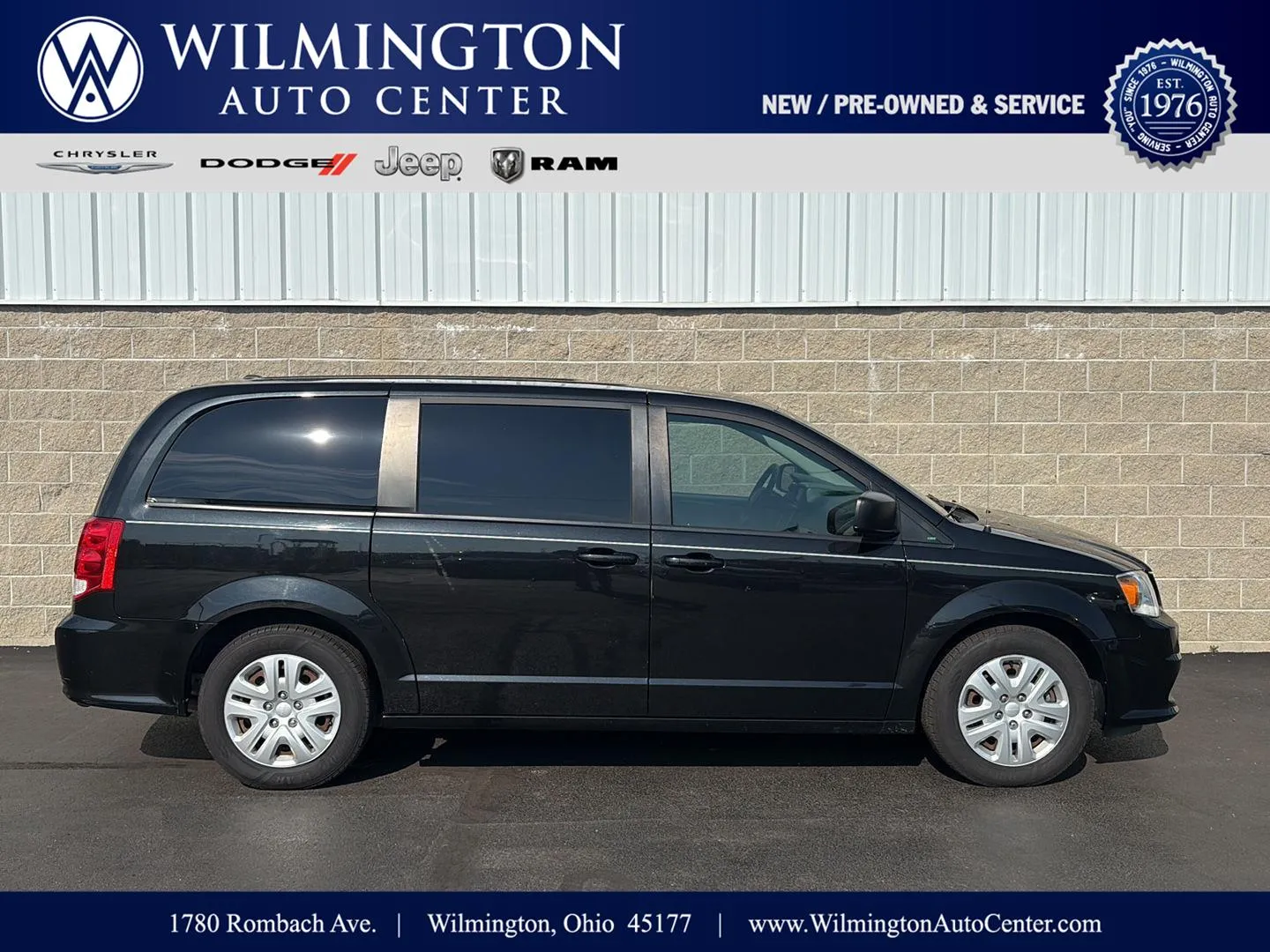 Black 2018 Dodge Grand Caravan SE for sale in Wilmington, OH