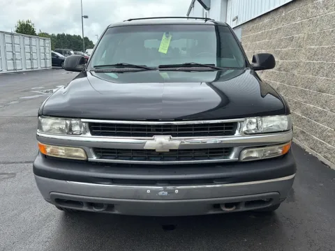 More photos of 2002 Chevrolet Tahoe LT at Wilmington Auto Center Chrysler Dodge Jeep RAM, OH