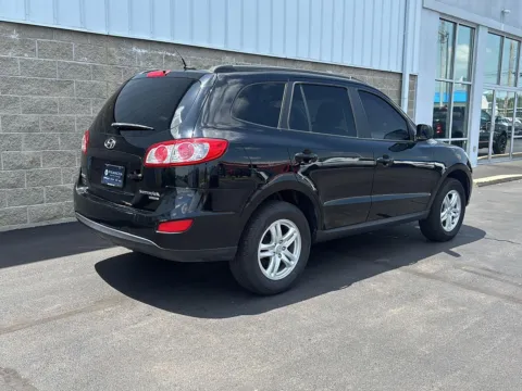 Photos of 2010 Hyundai Santa Fe GLS for sale in Wilmington, OH at Wilmington Auto Center Chrysler Dodge Jeep RAM