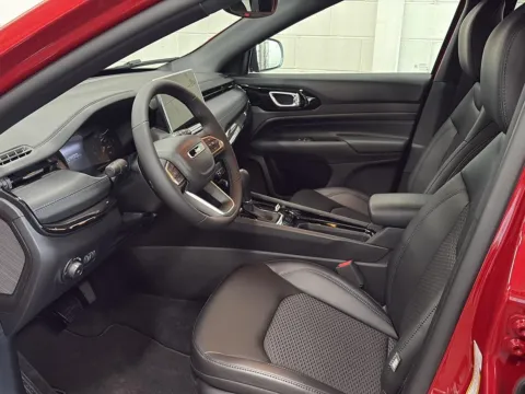 More photos of 2026 Jeep Compass Latitude Altitude at Wilmington Auto Center Chrysler Dodge Jeep RAM, OH