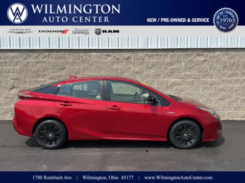 Red 2017 Toyota Prius Two for sale in Wilmington, OH