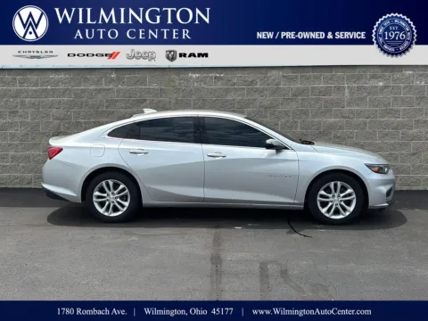 Silver 2018 Chevrolet Malibu LT for sale in Wilmington, OH