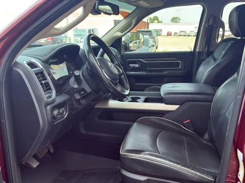 More photos of 2021 Ram 2500 Laramie at Wilmington Auto Center Chrysler Dodge Jeep RAM, OH