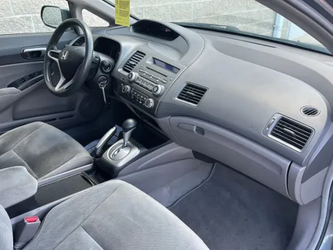 More photos of 2011 Honda Civic Sdn LX at Wilmington Auto Center Chrysler Dodge Jeep RAM, OH