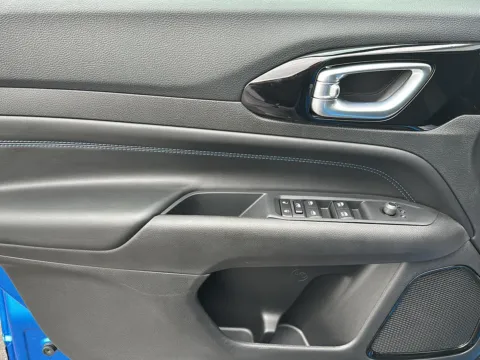 More photos of 2026 Jeep Compass Latitude Altitude at Wilmington Auto Center Chrysler Dodge Jeep RAM, OH