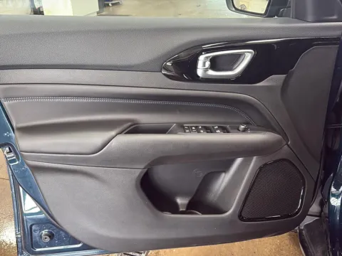 More photos of 2026 Jeep Compass Latitude Altitude at Wilmington Auto Center Chrysler Dodge Jeep RAM, OH