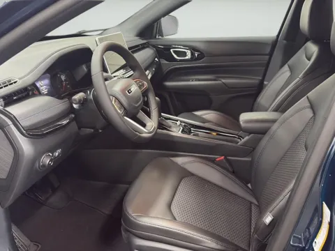 More photos of 2026 Jeep Compass Latitude Altitude at Wilmington Auto Center Chrysler Dodge Jeep RAM, OH
