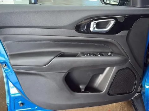More photos of 2026 Jeep Compass Latitude Altitude at Wilmington Auto Center Chrysler Dodge Jeep RAM, OH