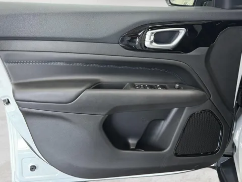 More photos of 2026 Jeep Compass Limited Altitude at Wilmington Auto Center Chrysler Dodge Jeep RAM, OH