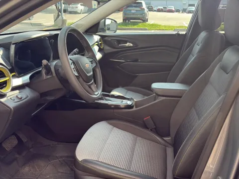More photos of 2025 Chevrolet Trax LT at Wilmington Auto Center Chrysler Dodge Jeep RAM, OH