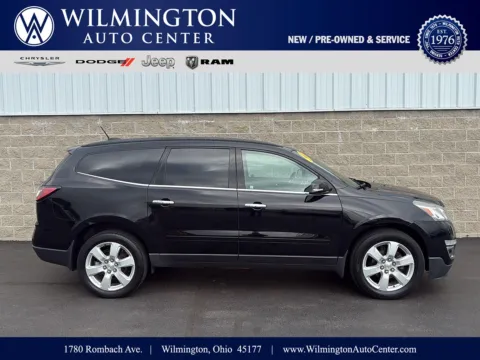 Black 2017 Chevrolet Traverse LT for sale in Wilmington, OH