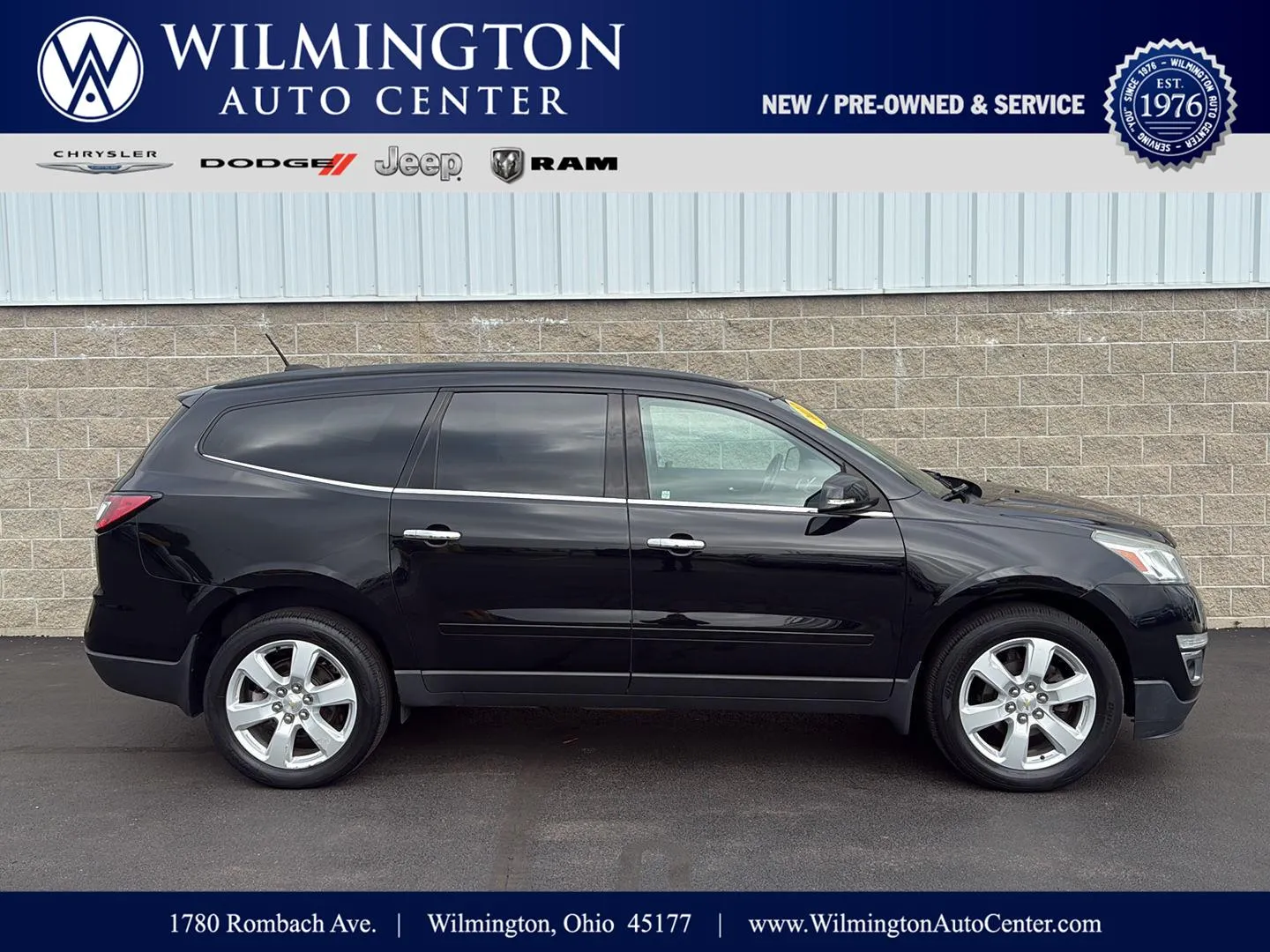 Black 2017 Chevrolet Traverse LT for sale in Wilmington, OH