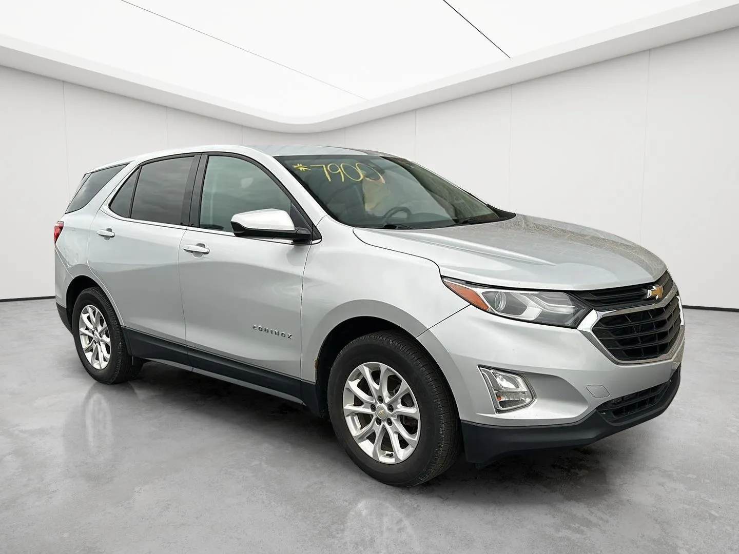 Used 2020 Chevrolet Equinox 2FL with VIN 2GNAXTEV3L6191437 for sale in Wilmington, OH