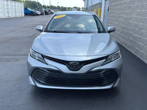 More photos of 2019 Toyota Camry LE at Wilmington Auto Center Chrysler Dodge Jeep RAM, OH