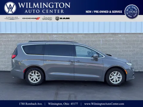 Gray 2022 Chrysler Pacifica Touring L for sale in Wilmington, OH