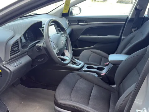 More photos of 2019 Hyundai Elantra SEL at Wilmington Auto Center Chrysler Dodge Jeep RAM, OH