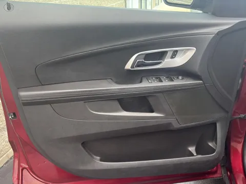 More photos of 2017 Chevrolet Equinox LT at Wilmington Auto Center Chrysler Dodge Jeep RAM, OH